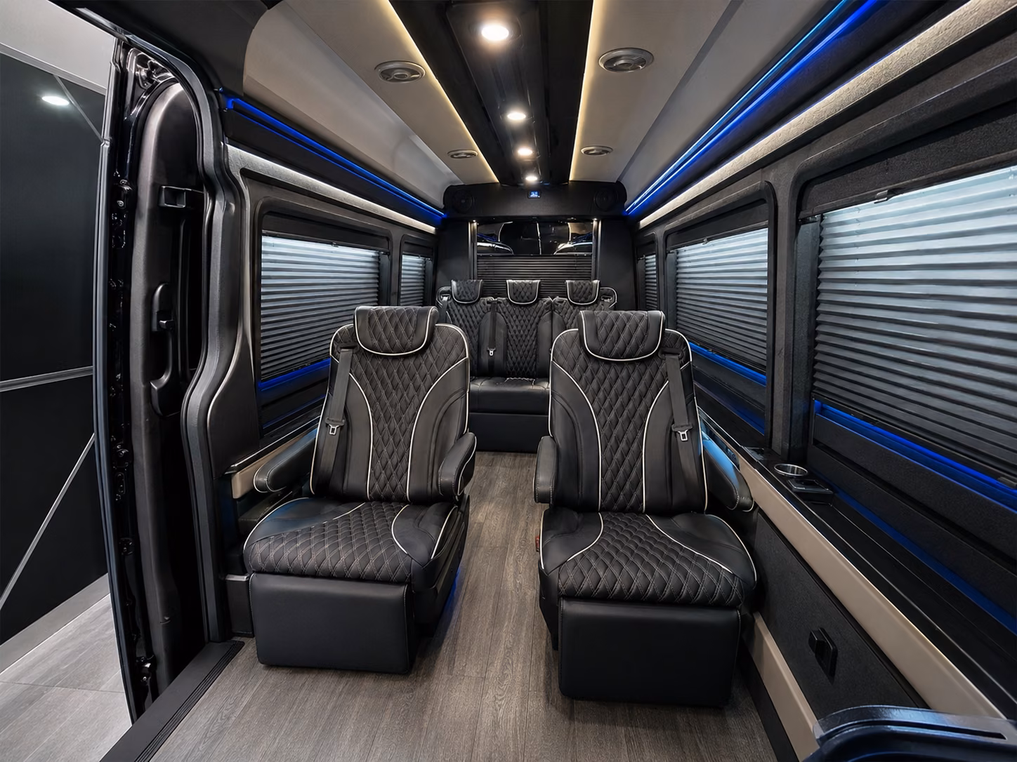 call for airport shuttle buses to montana expopark and great falls events
