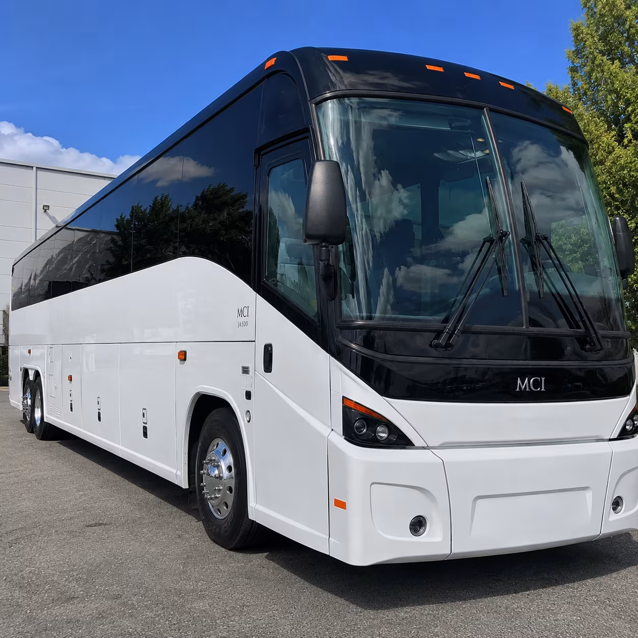 great falls international airport gtf charter bus rentals group transfers